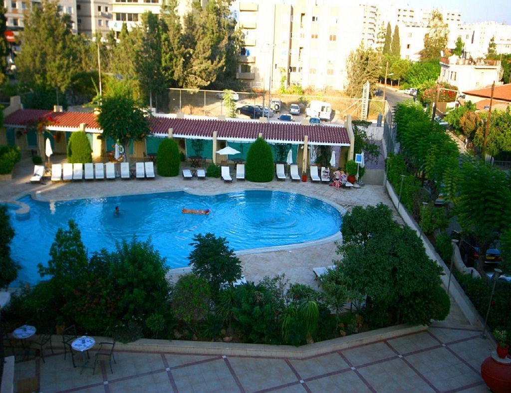 Curium Palace Hotel Limassol Exterior photo